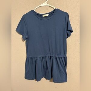 Elegant Navy Short Sleeve Peplum Top. Size Medium.